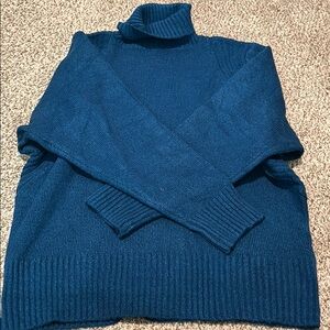 Double zero blue turtle neck sweater